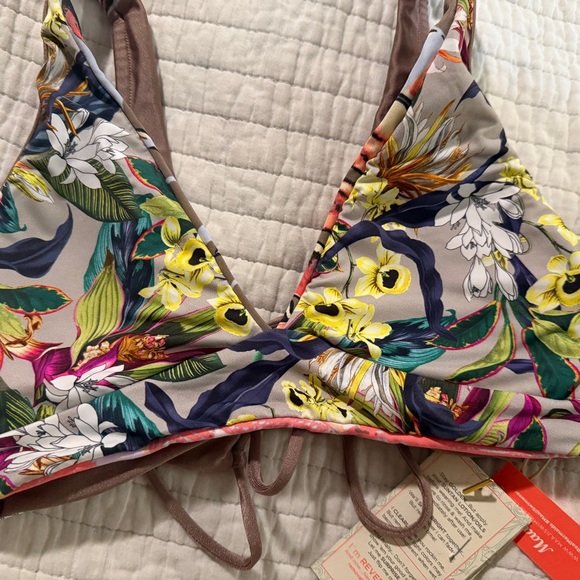 New with tag medium Maaji reversible swim top - Picture 6 of 11